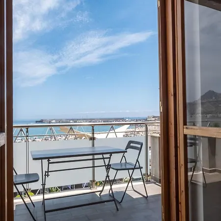 아파트 Apple House 지아르디니낙소스